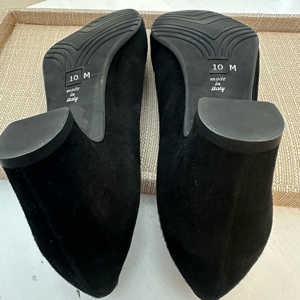 Sesto Meucci Suede Low Heel Pump - Picture 6 of 6